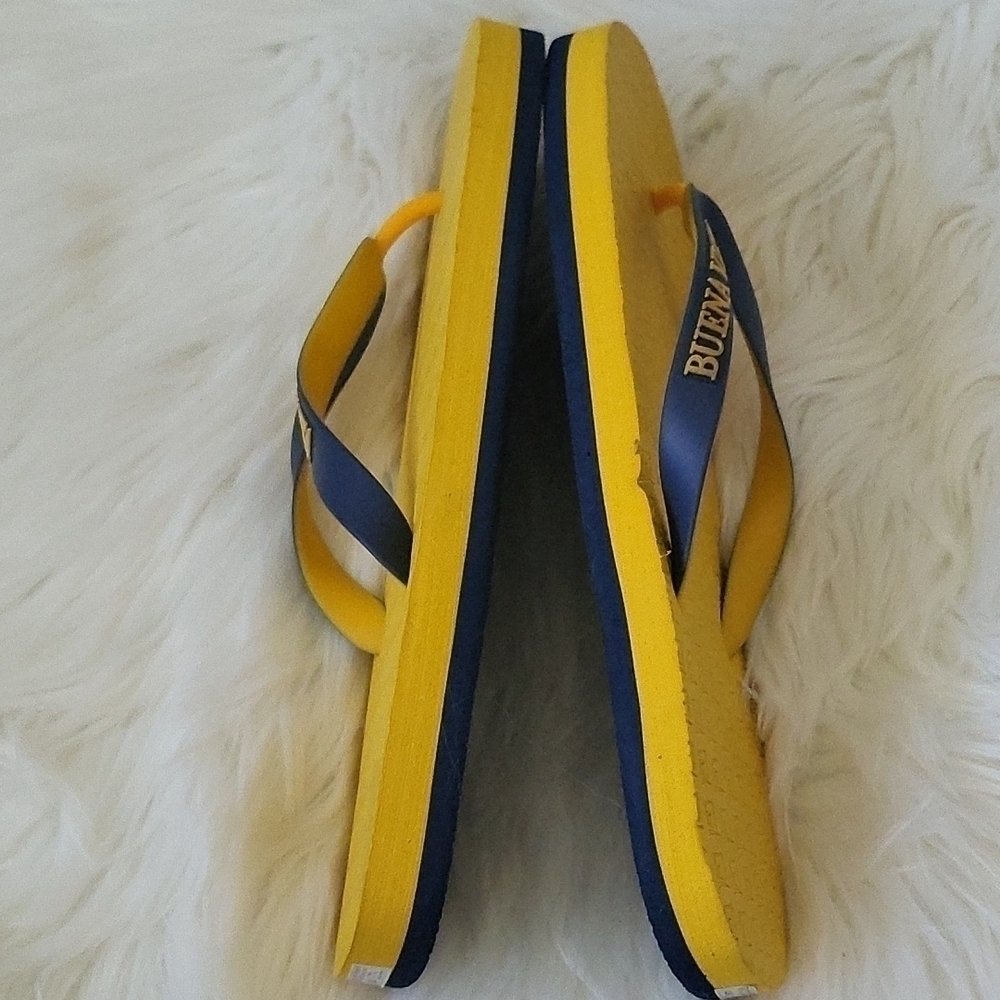 *PRICE DROP*
Neet Feet Buena Vista yellow and blue flip flops NWOT - Picture 5 of 8